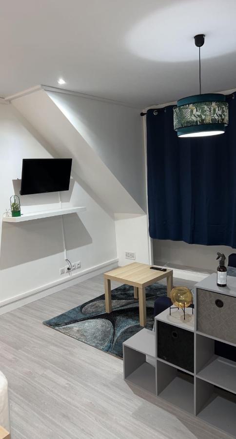 Appartement Moderne Refait A Neuf Proximite Centre Ville Et Plage Coudekerque-Branche Luaran gambar