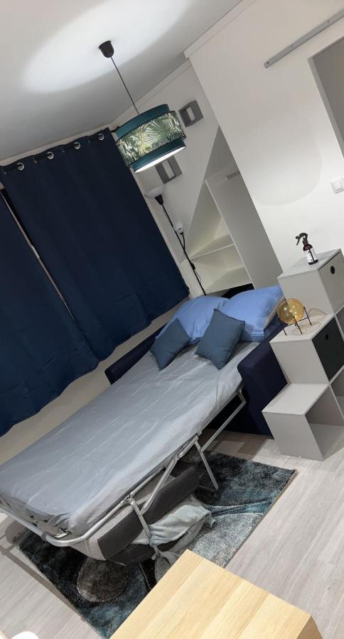 Appartement Moderne Refait A Neuf Proximite Centre Ville Et Plage Coudekerque-Branche Luaran gambar