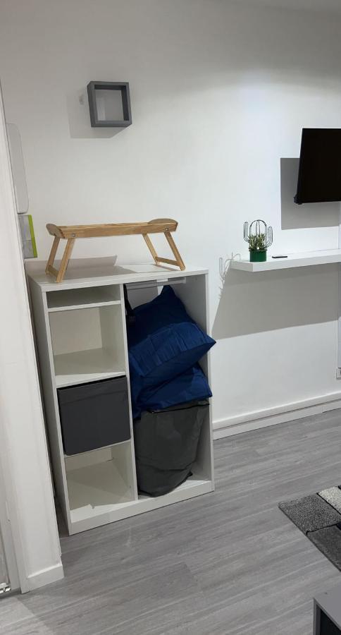 Appartement Moderne Refait A Neuf Proximite Centre Ville Et Plage Coudekerque-Branche Luaran gambar