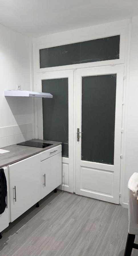 Appartement Moderne Refait A Neuf Proximite Centre Ville Et Plage Coudekerque-Branche Luaran gambar