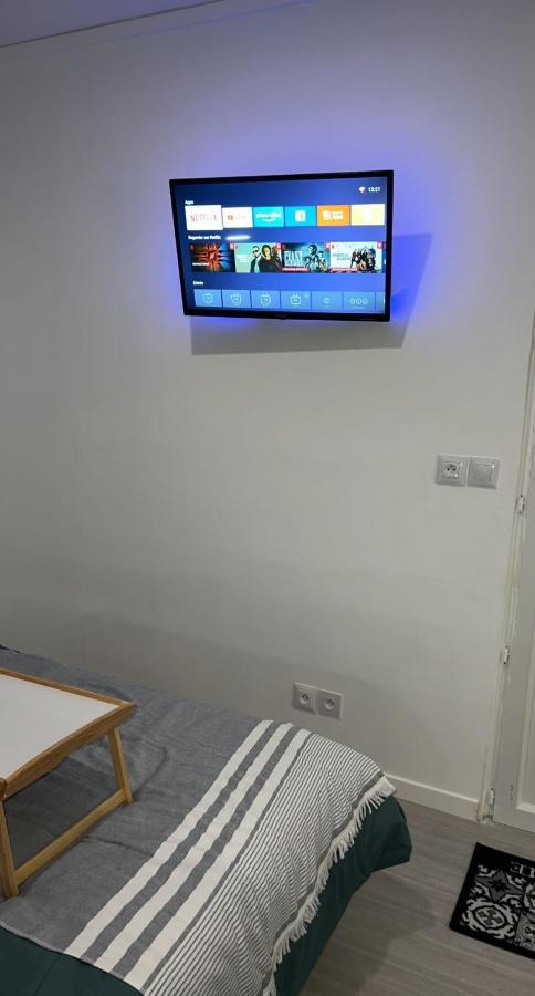 Appartement Moderne Refait A Neuf Proximite Centre Ville Et Plage Coudekerque-Branche Luaran gambar