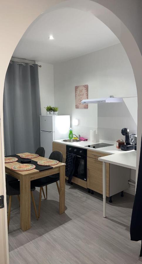 Appartement Moderne Refait A Neuf Proximite Centre Ville Et Plage Coudekerque-Branche Luaran gambar